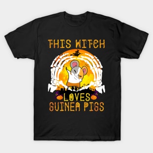 This Witch Loves Guinea Pigs Halloween (101) T-Shirt